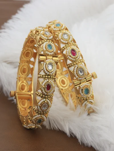 Bangles & Bracelets